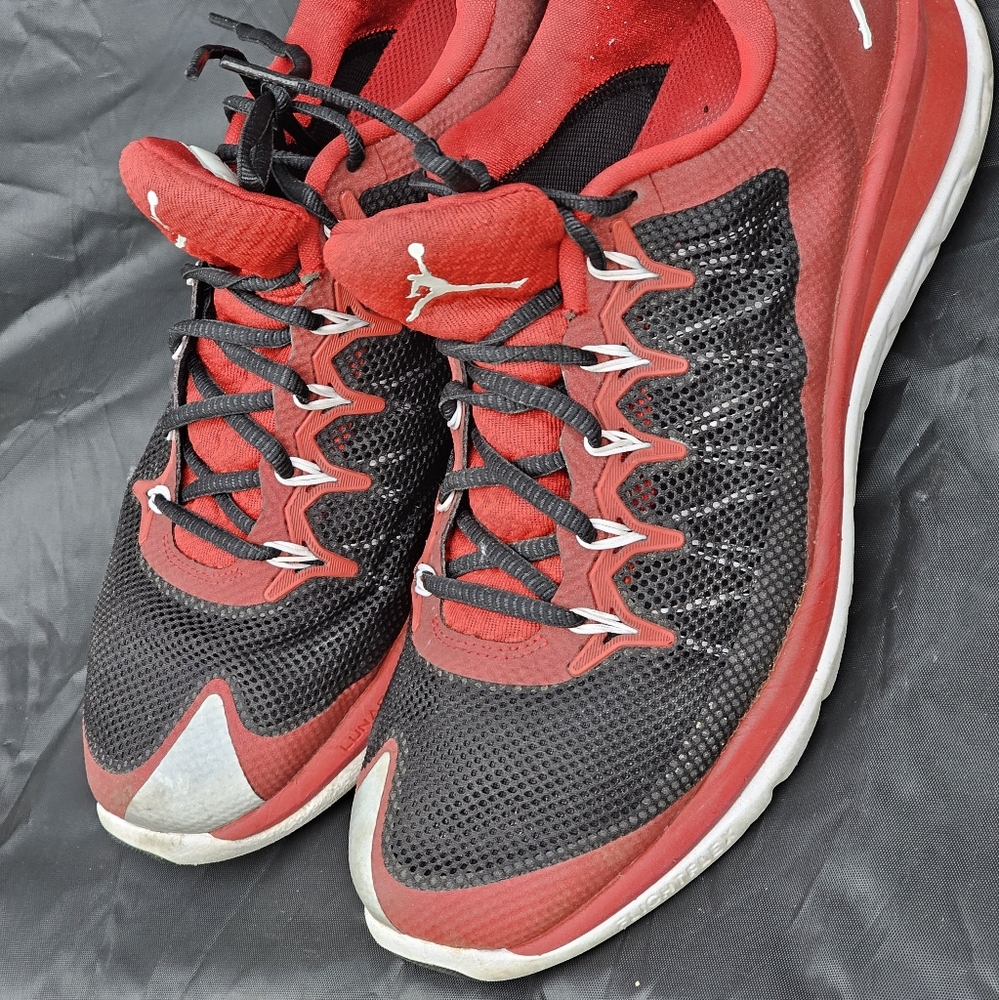 Nike Mens Jordan Flight Runner 2 715572-601 Red Basketball Shoes Sneakers 11